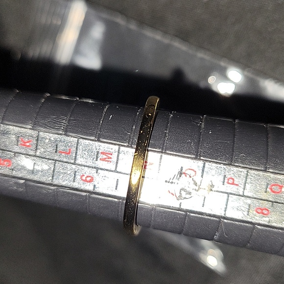 New Women's Snowflake Delicate Ring Size 7 - Picture 3 of 5